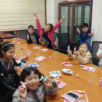 [행복나눔 작은도서관] 조물조물-2011 토끼띠 모여라 이미지