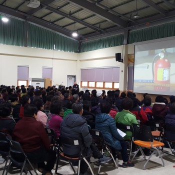 노인사회활동지원사업 참여자 소양 안전교육 진행 이미지